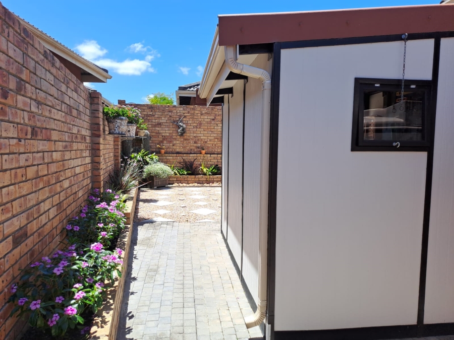 2 Bedroom Property for Sale in Dormehls Drift Western Cape